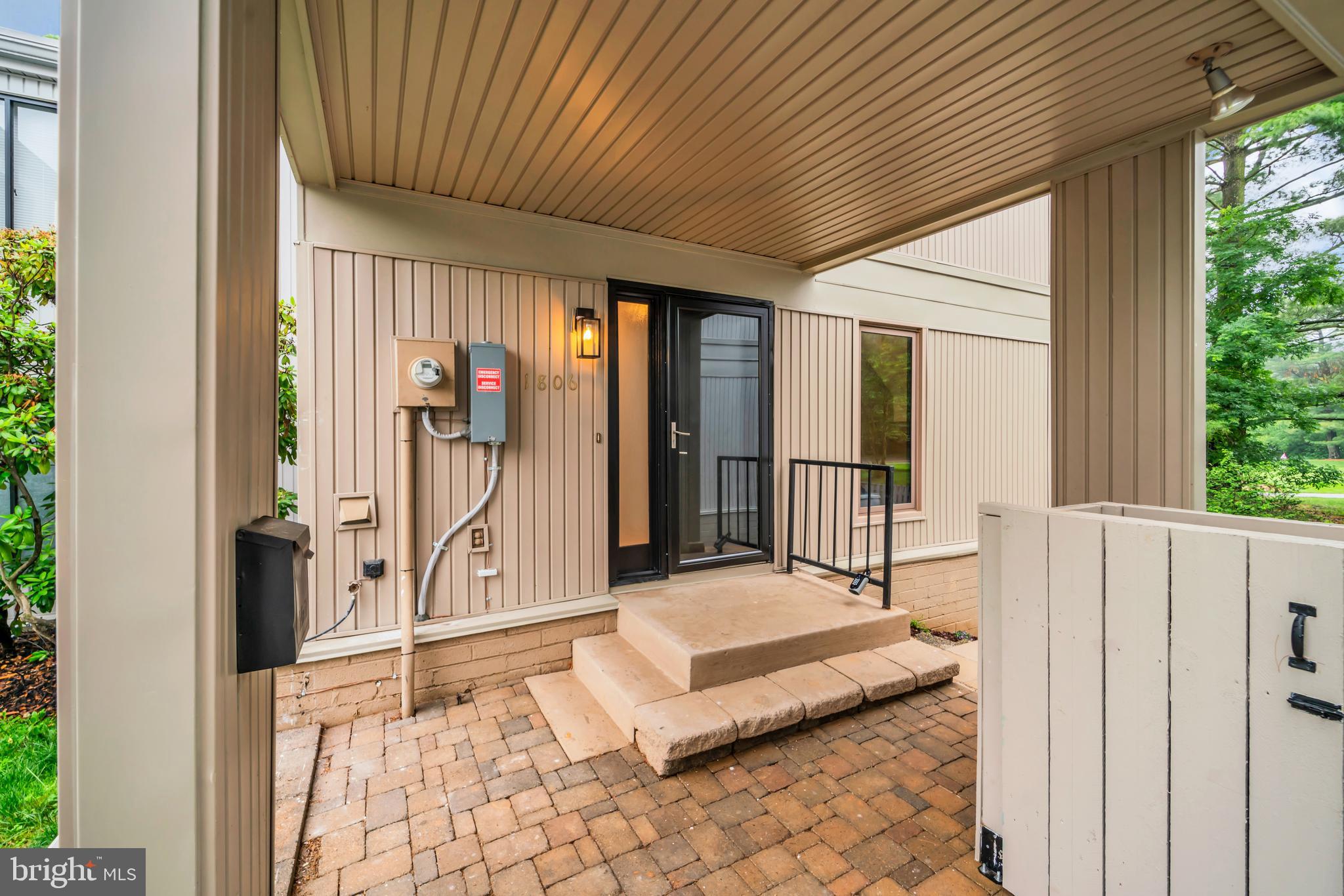 1806 North Shore Court Reston, VA 20190 - Photo 2 of 58 Welcome home