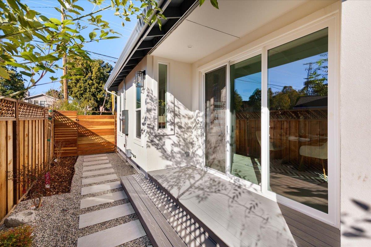 1472 South Wolfe Road Sunnyvale, CA 94087 - Photo 42 of 47 a view of a balcony