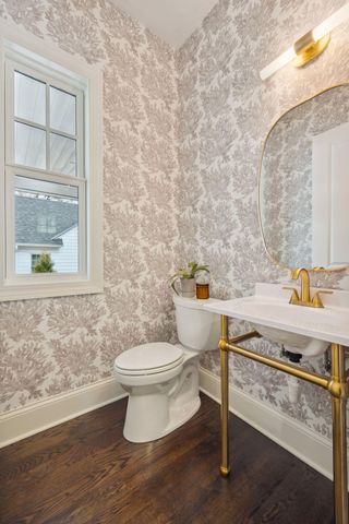 $3,395,000 | 4717 Meadow Road, Edina, MN 55424