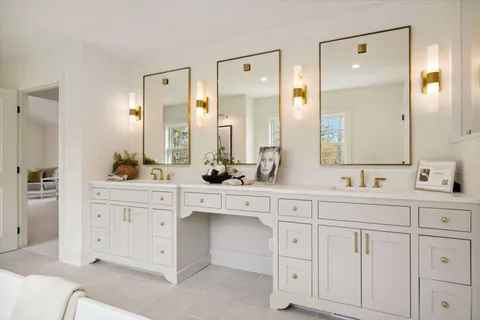 $3,395,000 | 4717 Meadow Road, Edina, MN 55424