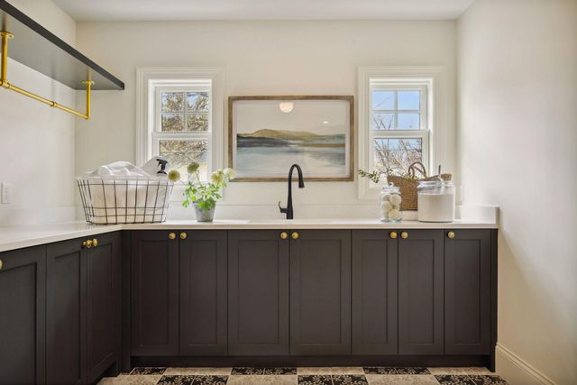 $3,395,000 | 4717 Meadow Road, Edina, MN 55424