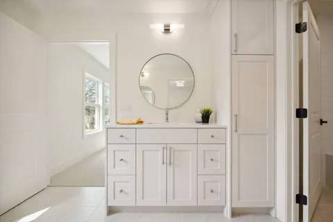 $3,395,000 | 4717 Meadow Road, Edina, MN 55424