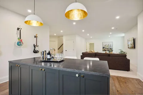 $3,395,000 | 4717 Meadow Road, Edina, MN 55424