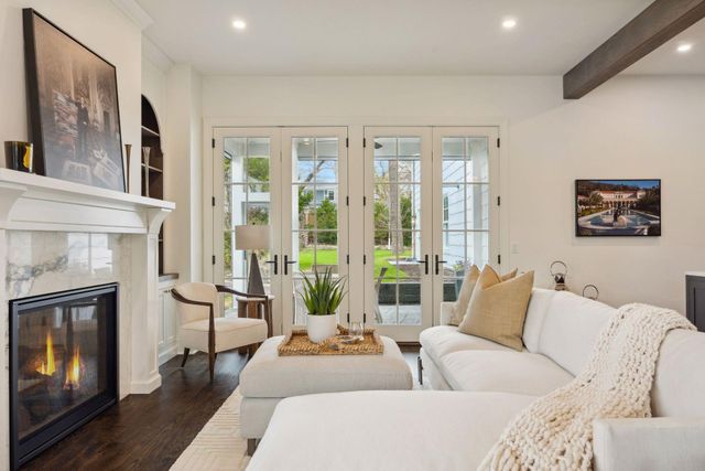 $3,395,000 | 4717 Meadow Road, Edina, MN 55424