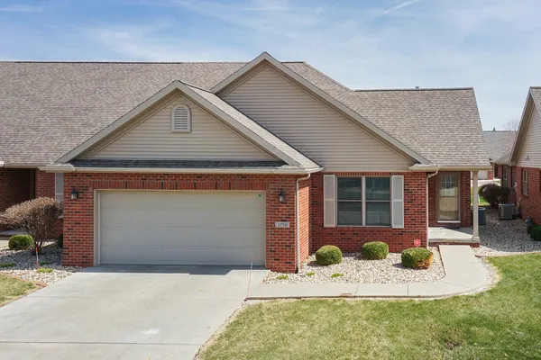 $355,000 | 1770 Lockspur Way, Unit 1770, Normal, IL 61761