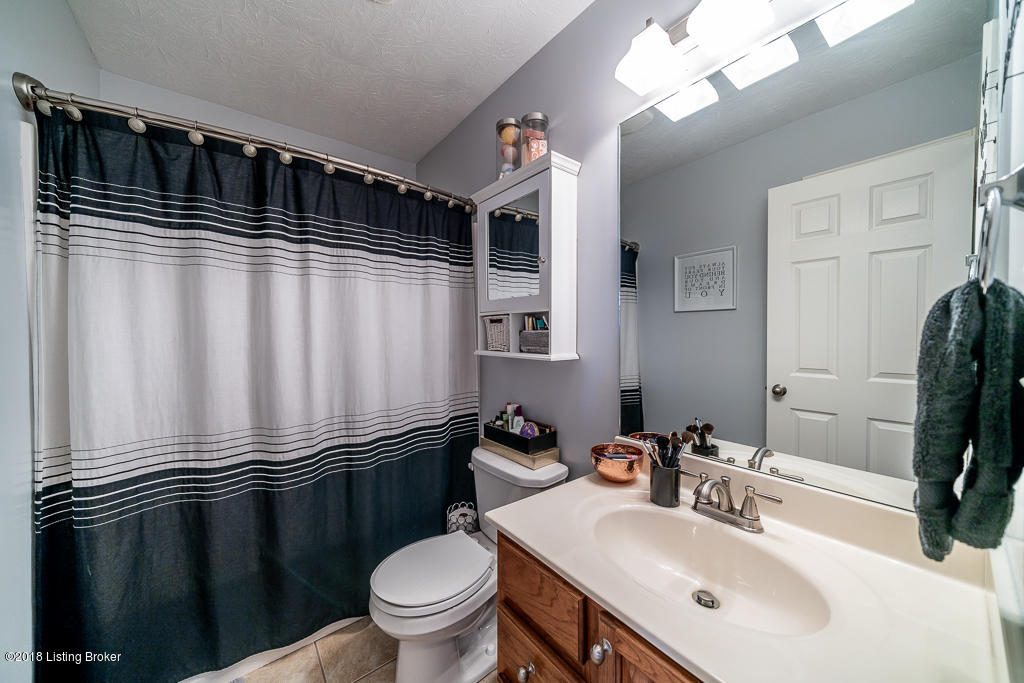 4835 Napa Ridge Way Louisville, KY 40299 - Photo 40 of 73 4835 Napa Ridge Way Lville-36