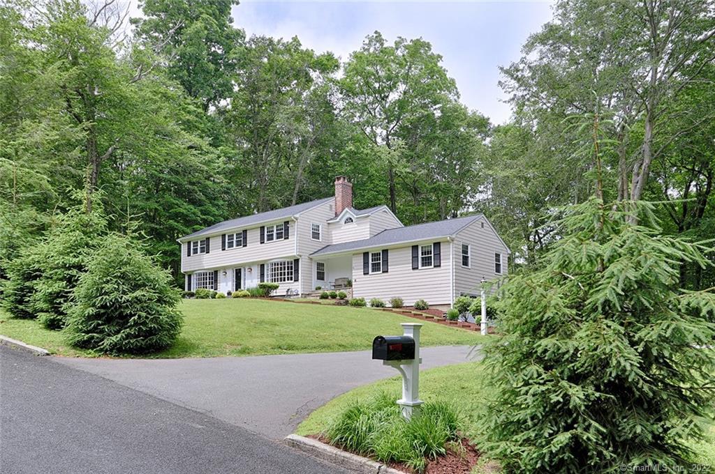 40 Tanglewood Road Fairfield, CT 06824 - Photo 1 of 1 Gallery Image 1