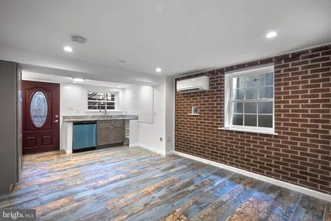 $595,000 | 1678 Montello Avenue Northeast, Washington, DC 20002