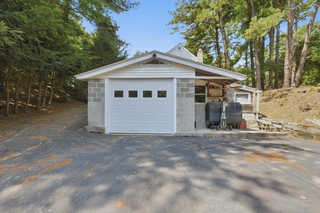 22 Kingsbury Road Thompson, CT 06277 - Photo 26 of 40 Gallery Image 26