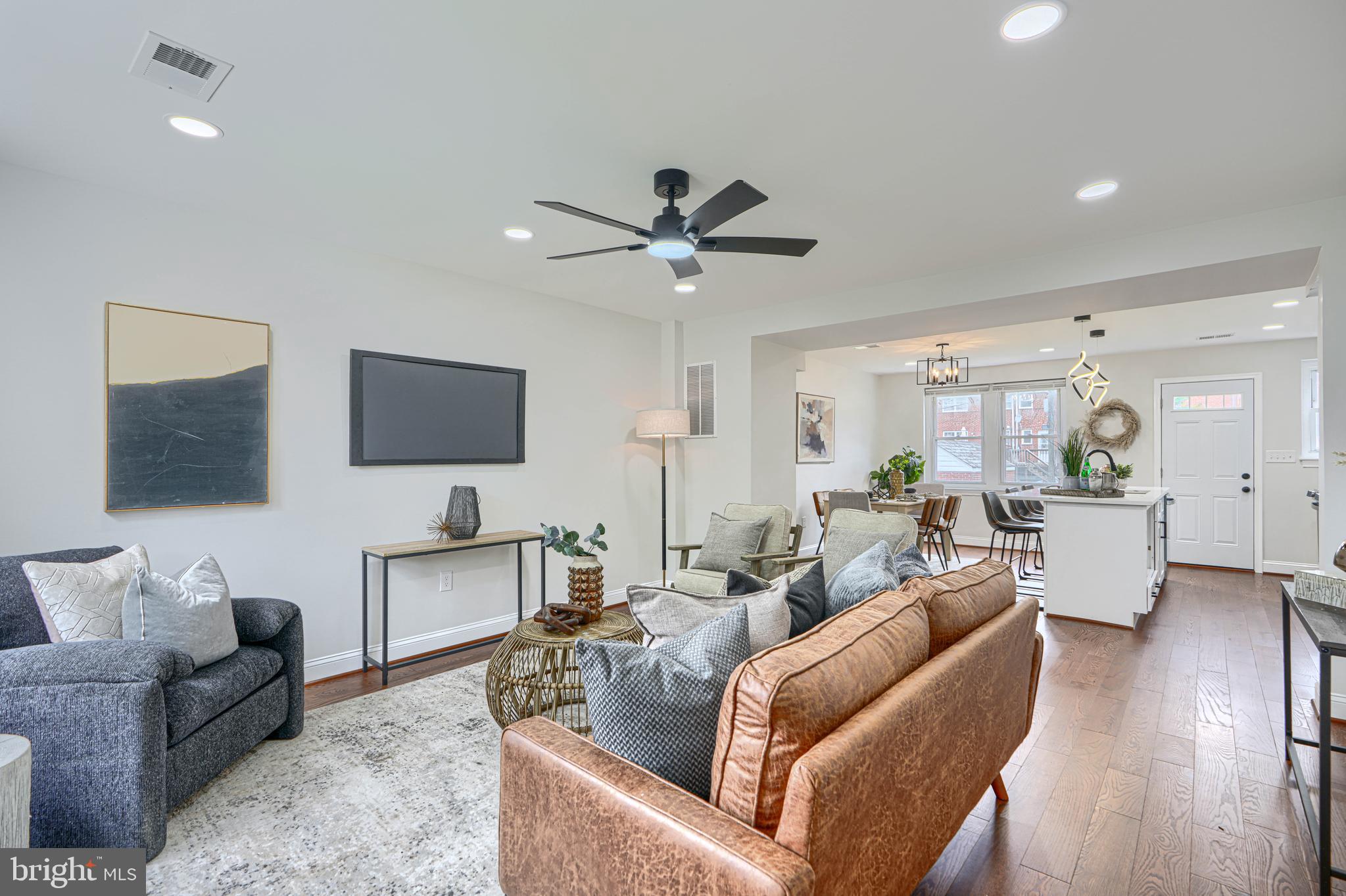 260 Ridge Avenue Towson, MD 21286 - Photo 5 of 39