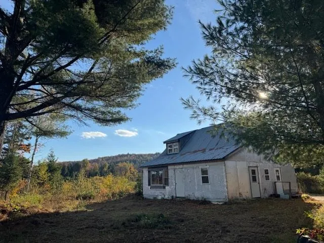 $175,000 | 339 Kingdom Road, Albany, VT 05845
