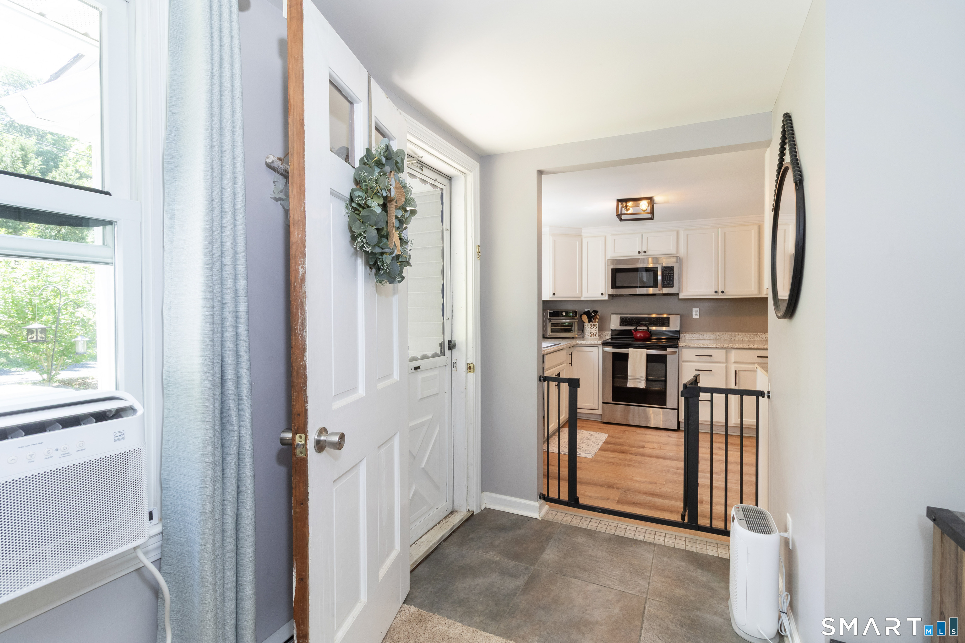 254 Park Road Haddam, CT 06438 - Photo 8 of 37