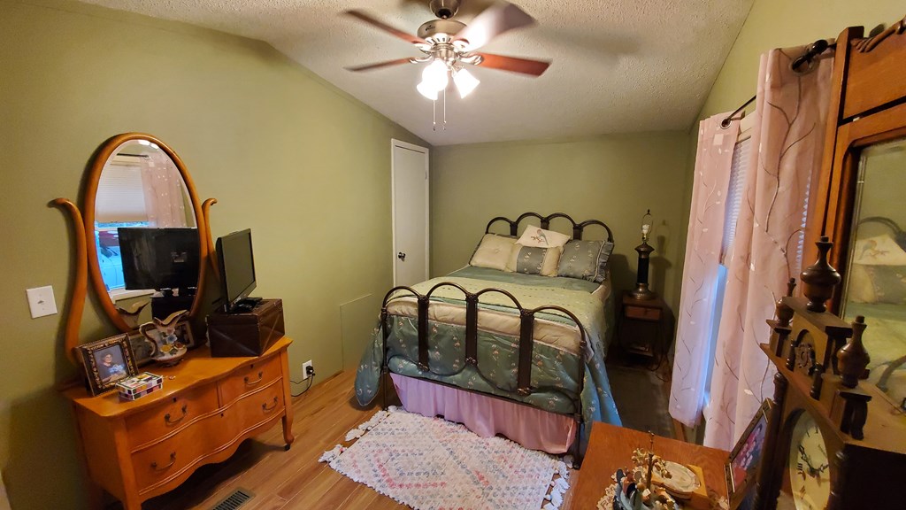 291 Hensley Road Chatsworth, GA 30705 - Photo 8 of 17 Gallery Image 8