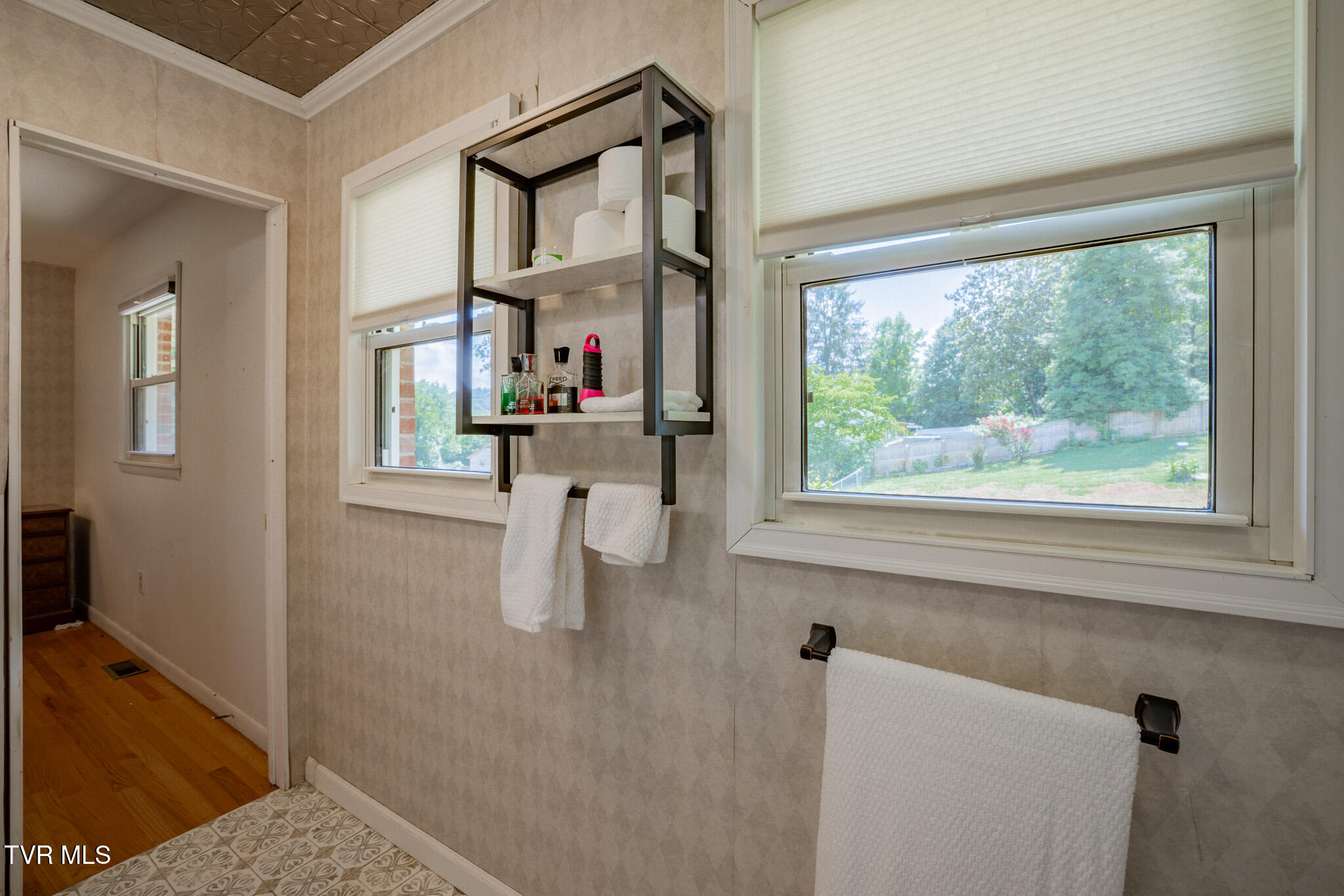 141 East Central Bristol, TN 37620 - Photo 23 of 40 1R9A8933-HDR