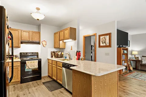 $625,000 | 824 North Clover Lane, Cottage Grove, WI 53527