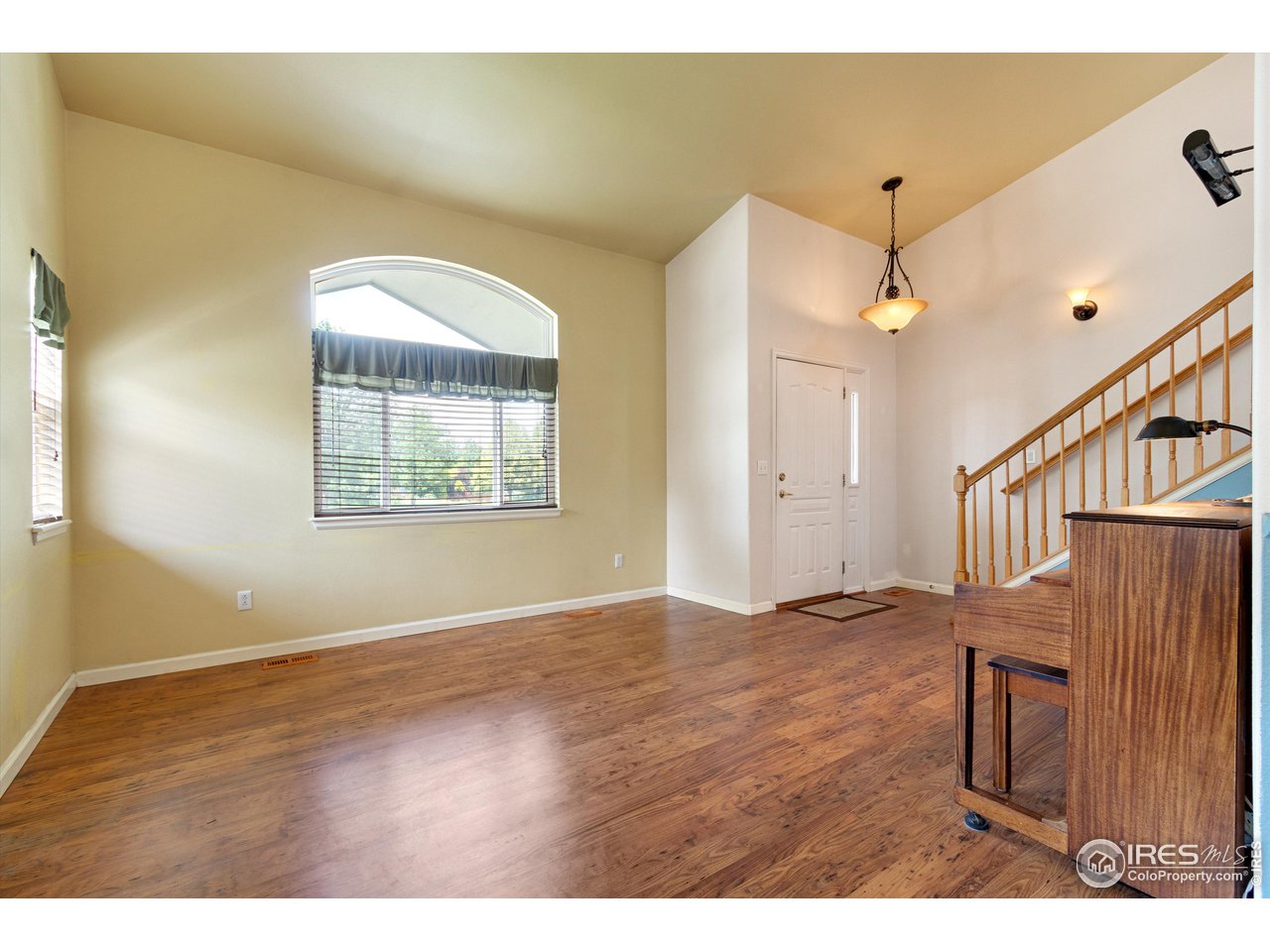 748 Brookside Drive Longmont, CO 80504 - Photo 3 of 39