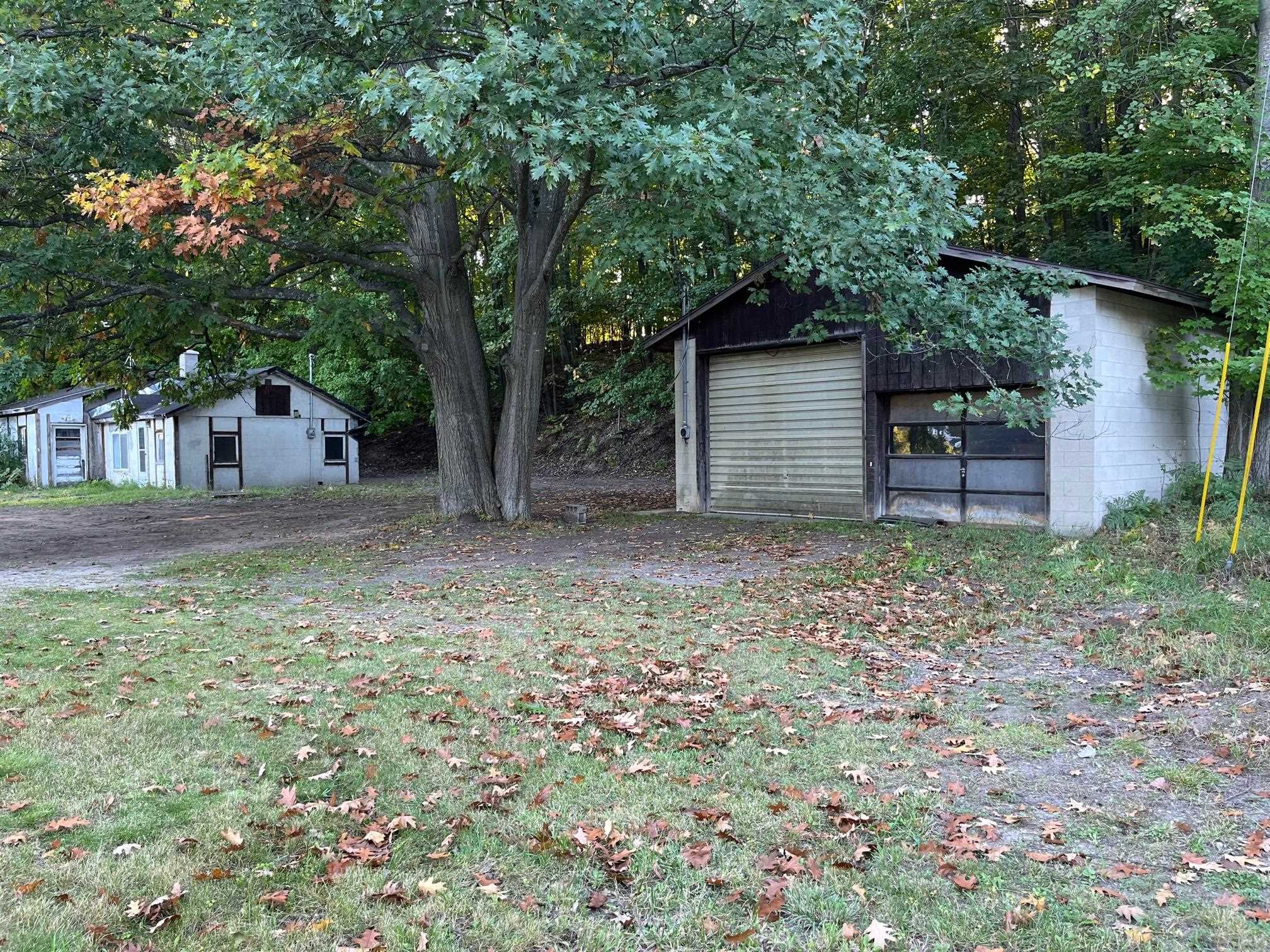 4202 Holiday Road Traverse City, MI 49686 - Photo 16 of 17
