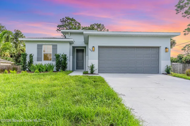 $2,100 | 1370 Seabreeze Street Southwest, Palm Bay, FL 32908