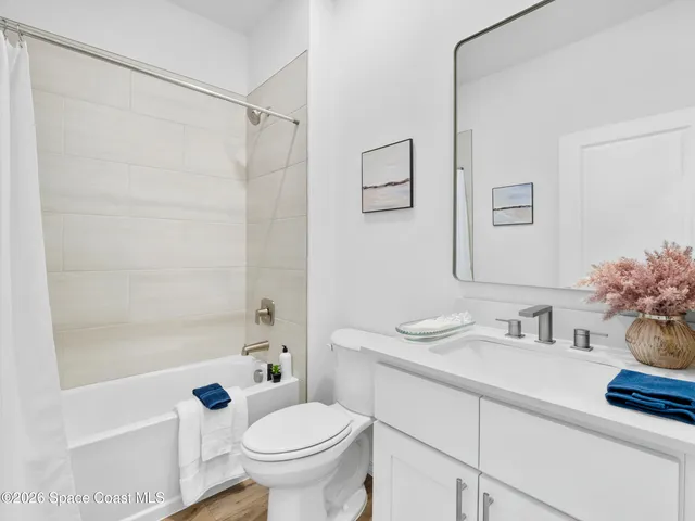 $2,100 | 1370 Seabreeze Street Southwest, Palm Bay, FL 32908