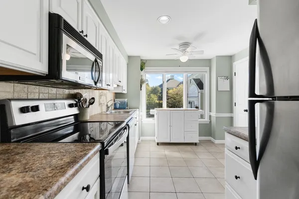 $569,900 | 15 Abington Road, Unit 15, Danvers, MA 01923
