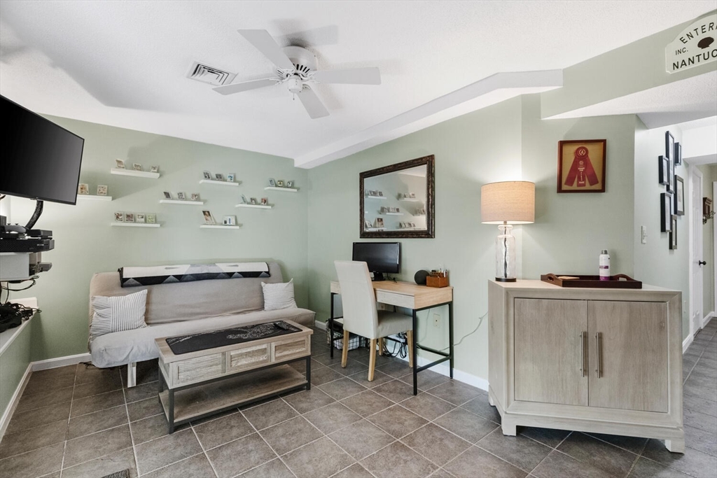 15 Abington Road, Unit 15 Danvers, MA 01923 - Photo 20 of 39