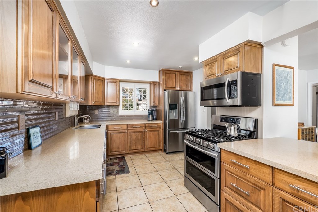 3862 Madison Street Riverside, CA 92504 - Photo 12 of 36