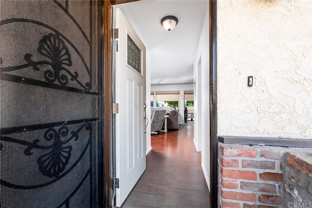 3862 Madison Street Riverside, CA 92504 - Photo 4 of 36