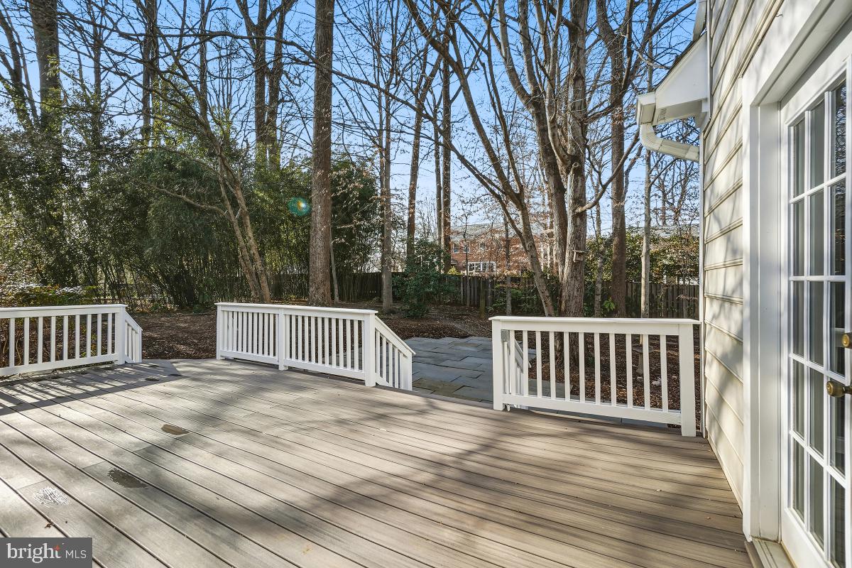 7700 Brickyard Road Potomac, MD 20854 - Photo 45 of 55 Deck Back