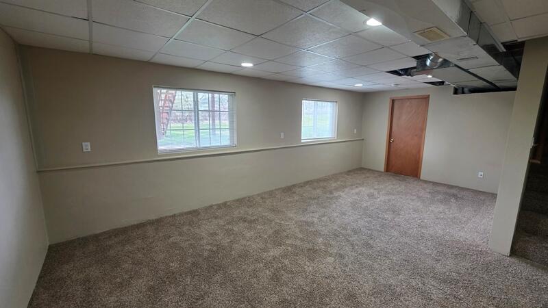 4725 Fox Grove Road Sheboygan, WI 53081 - Photo 27 of 47 Rec Room Basement(3)