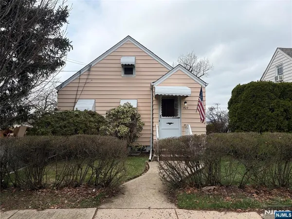 $529,999 | 429 MacArthur Avenue, Garfield, NJ 07026