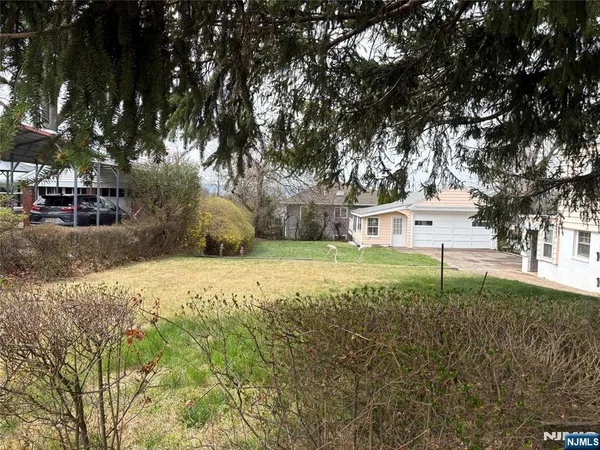 $529,999 | 429 MacArthur Avenue, Garfield, NJ 07026