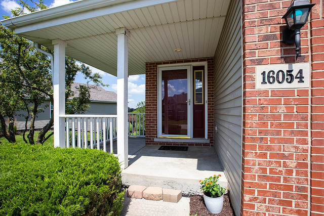 16054 Golf View Drive Lockport, IL 60441 - Photo 2 of 27