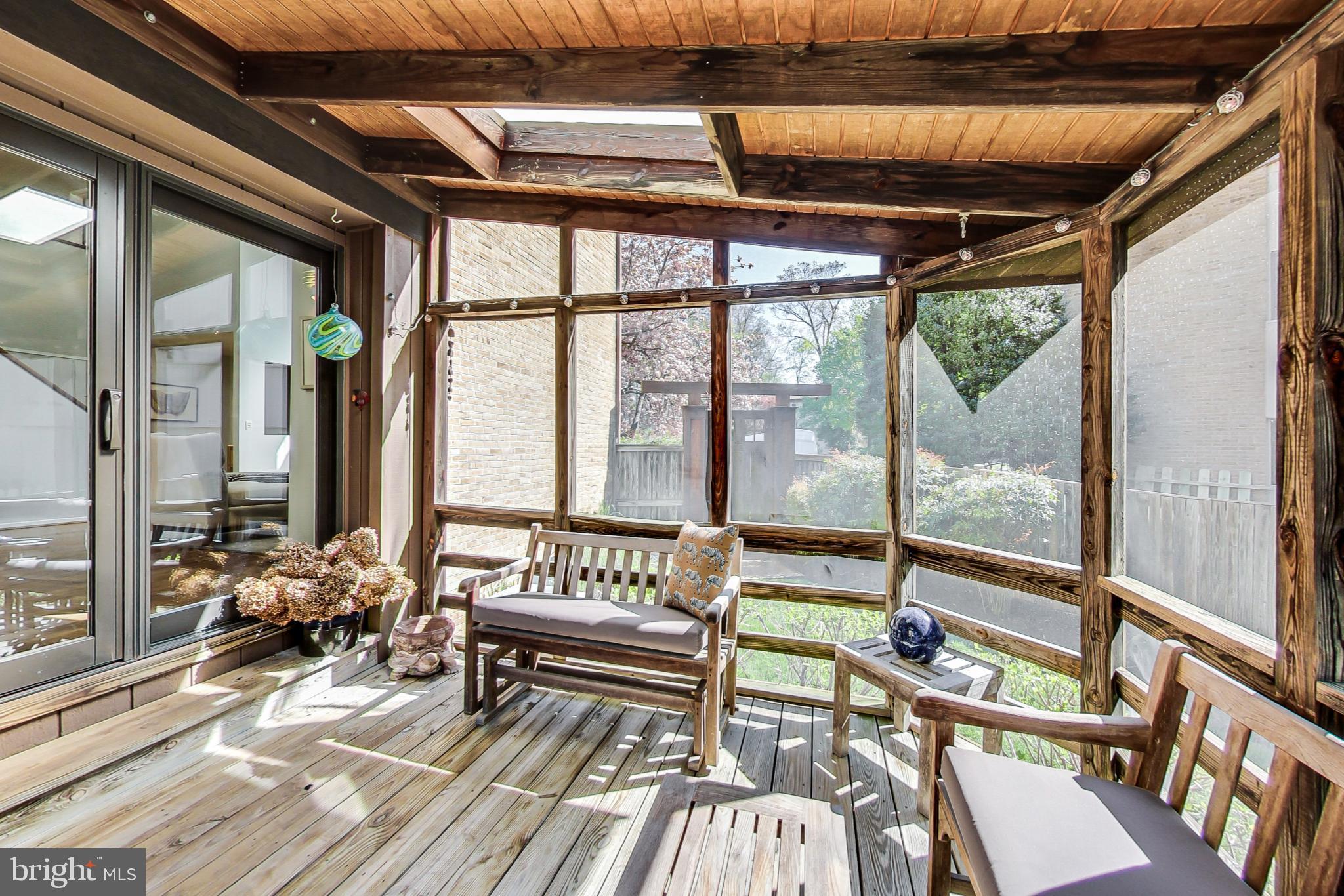 9504 Starmont Road Bethesda, MD 20817 - Photo 12 of 65