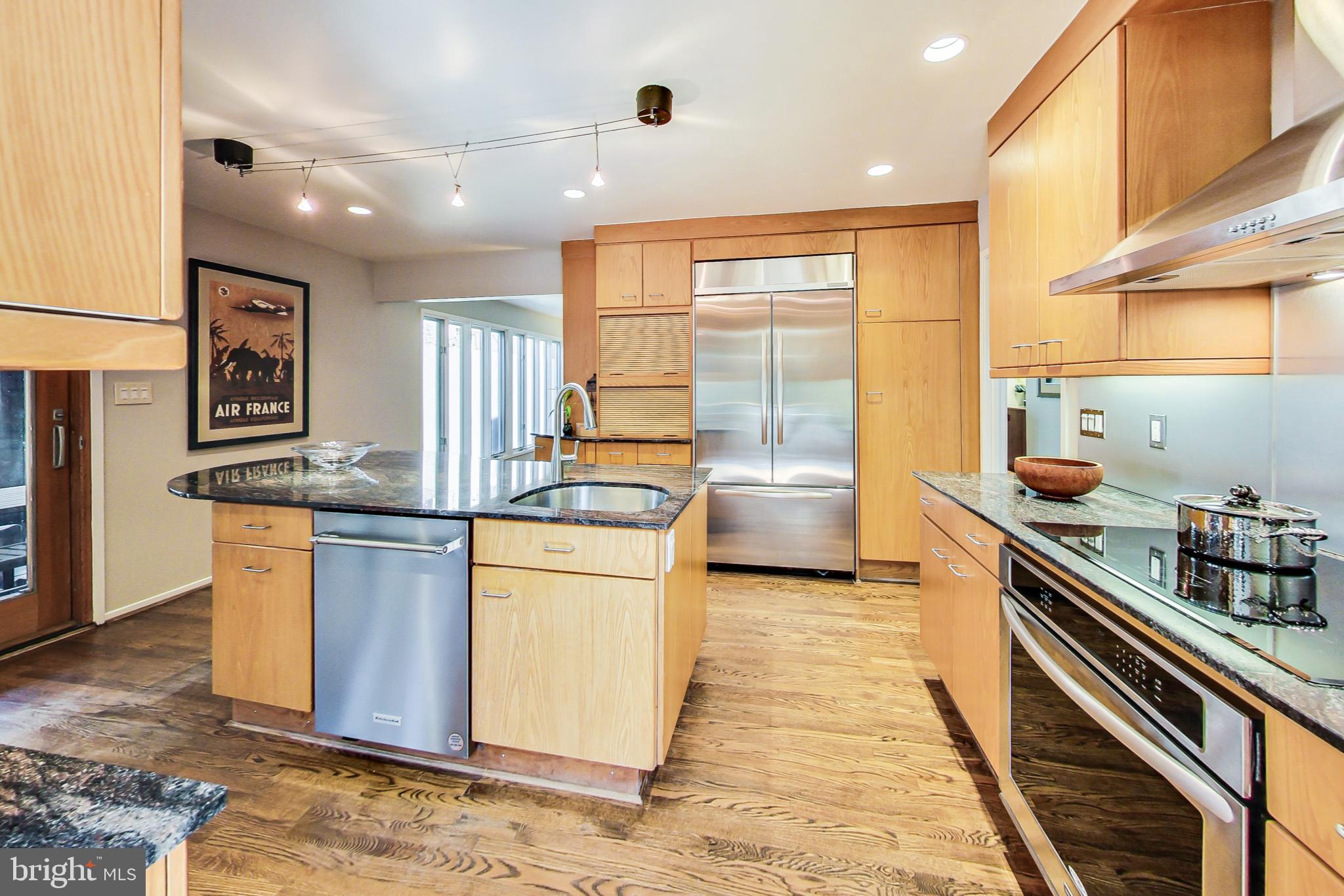 9504 Starmont Road Bethesda, MD 20817 - Photo 19 of 65