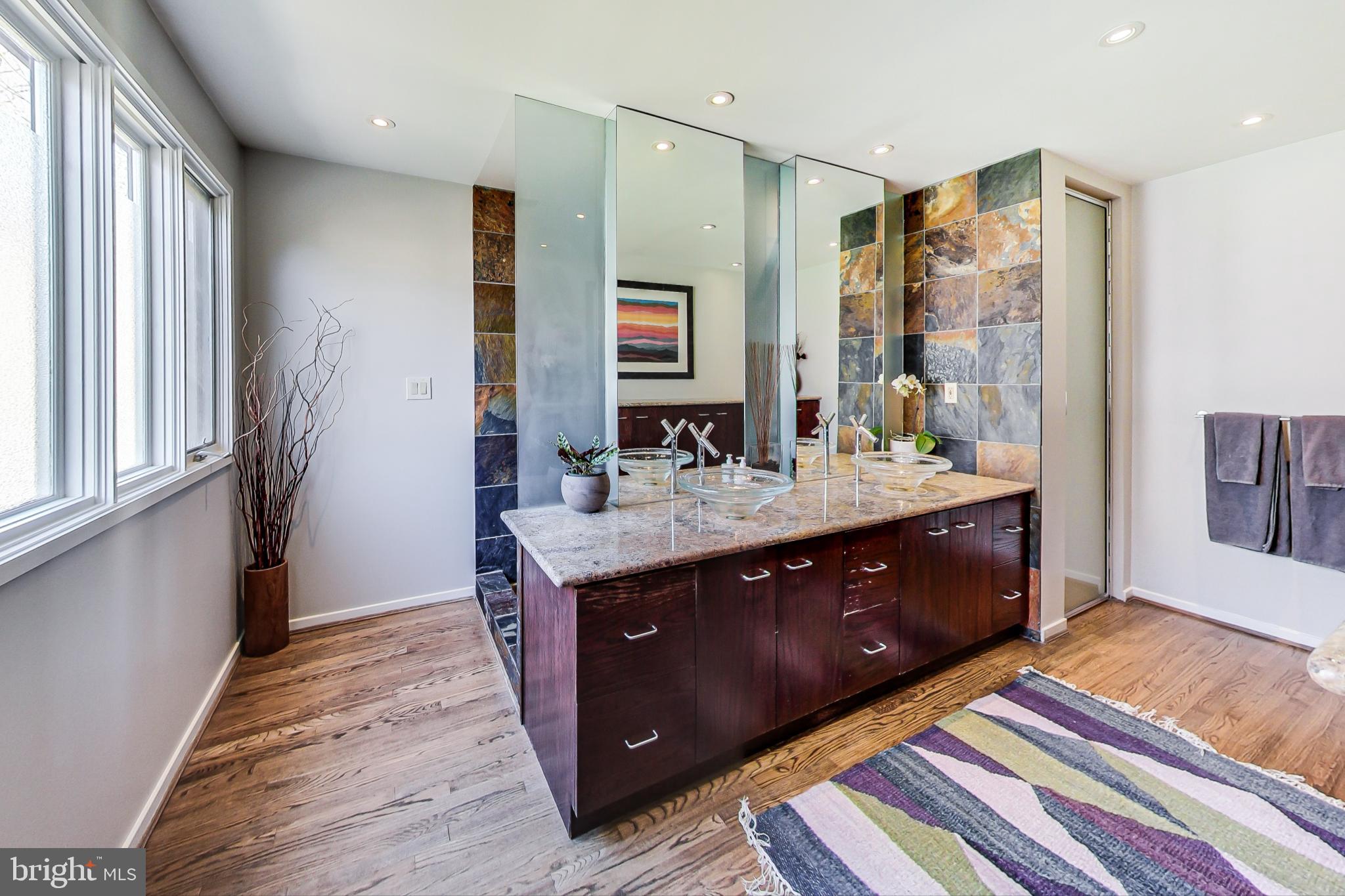 9504 Starmont Road Bethesda, MD 20817 - Photo 32 of 65