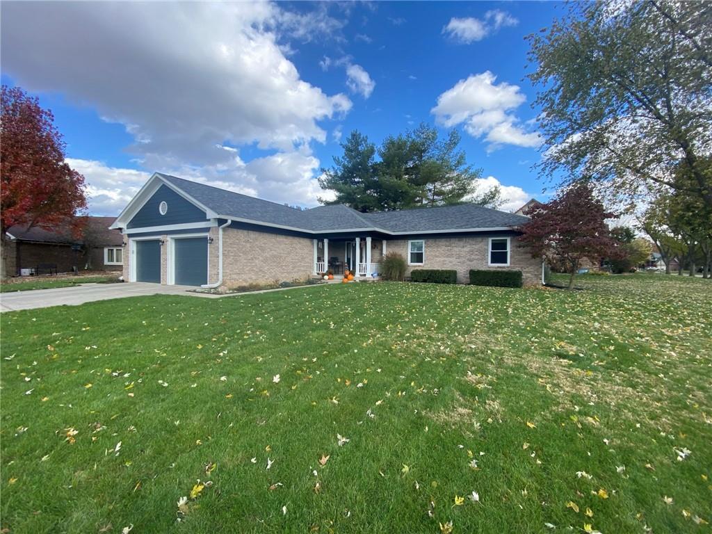 208 Charing Cross Road Indianapolis, IN 46217 - Photo 2 of 26 Gallery Image 2