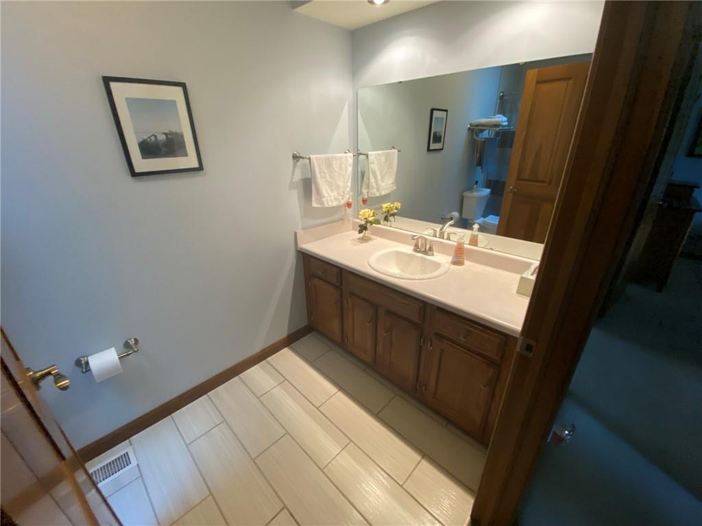 208 Charing Cross Road Indianapolis, IN 46217 - Photo 13 of 26 Gallery Image 13