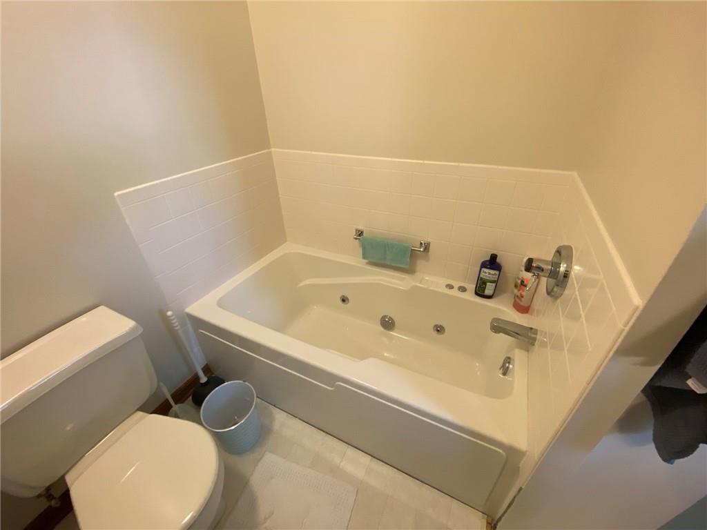 208 Charing Cross Road Indianapolis, IN 46217 - Photo 17 of 26 Gallery Image 17