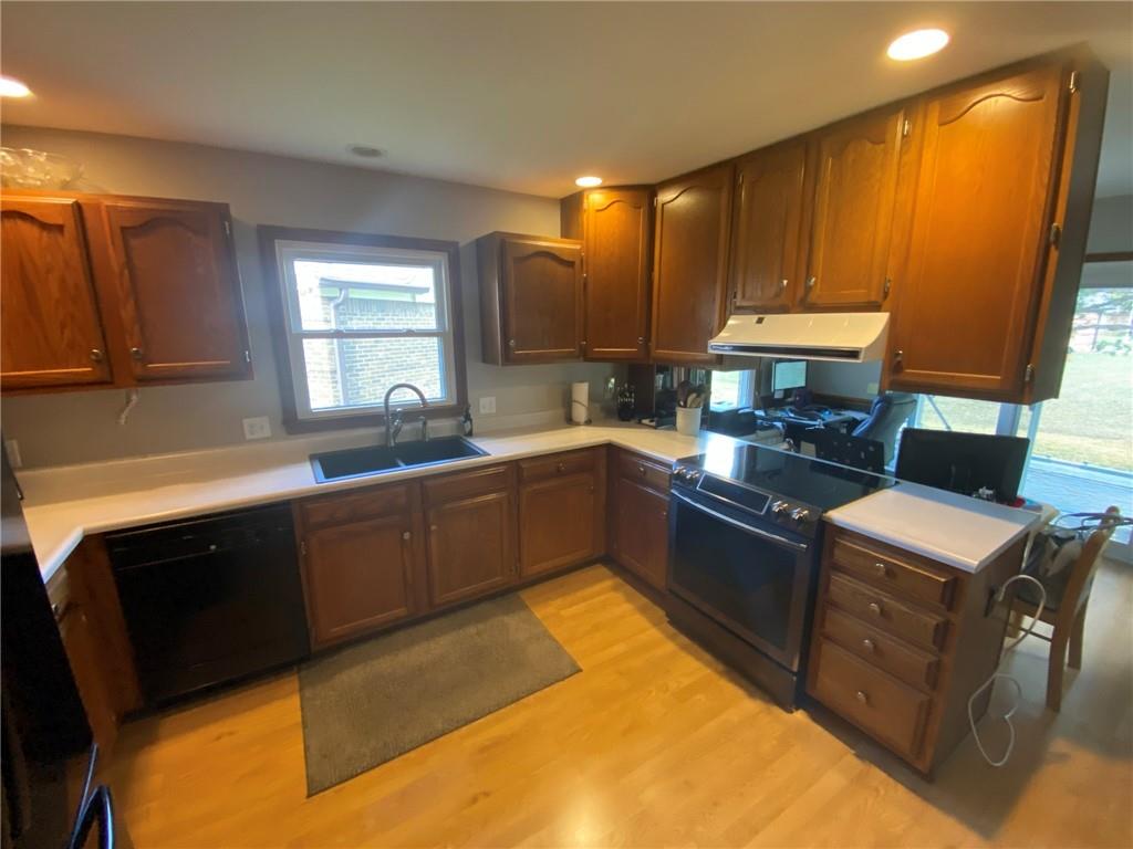 208 Charing Cross Road Indianapolis, IN 46217 - Photo 4 of 26 Gallery Image 4