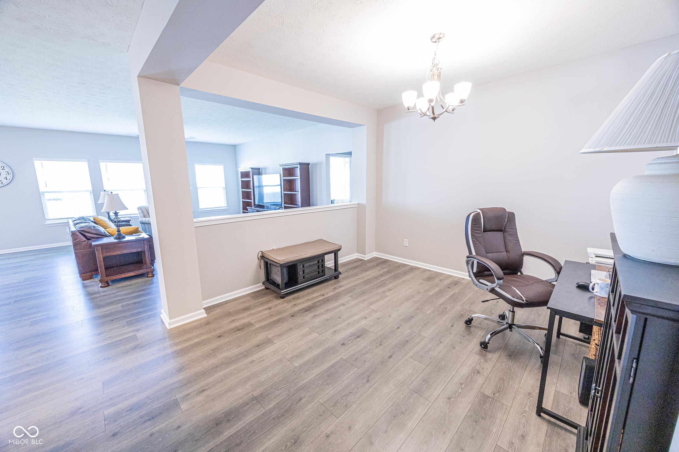 8822 Rowling Way Indianapolis, IN 46239 - Photo 2 of 44