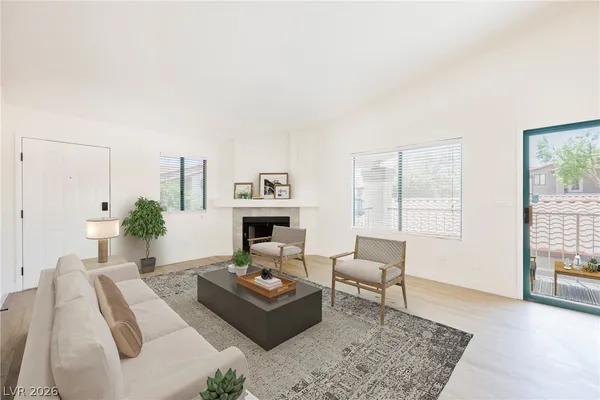 $259,900 | 1575 West Warm Springs Road, Unit 2722, Henderson, NV 89014