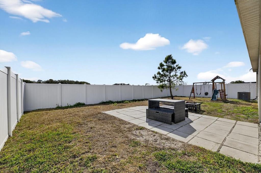 3246 South Northview Road Plant City, FL 33566 - Photo 37 of 57 a view of a backyard