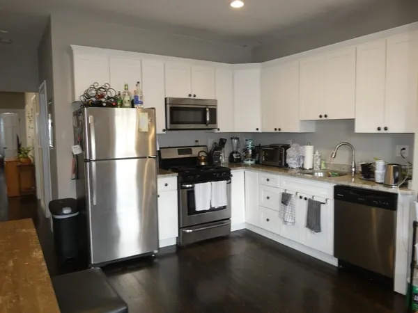 $3,700 | 37 Condor Street, Unit 3, Boston, MA 02128
