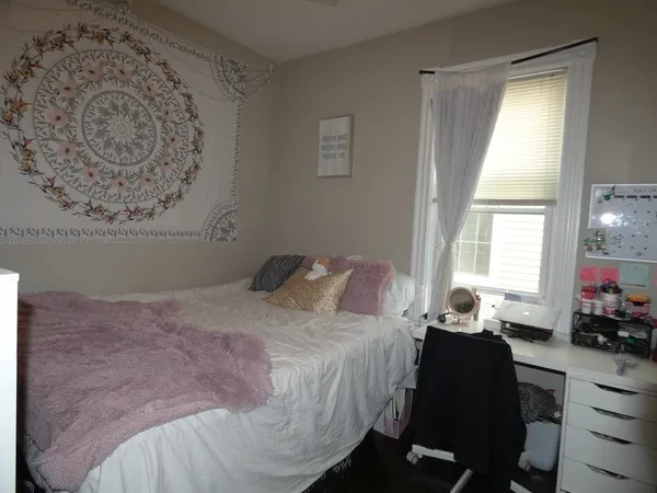 $3,700 | 37 Condor Street, Unit 3, Boston, MA 02128