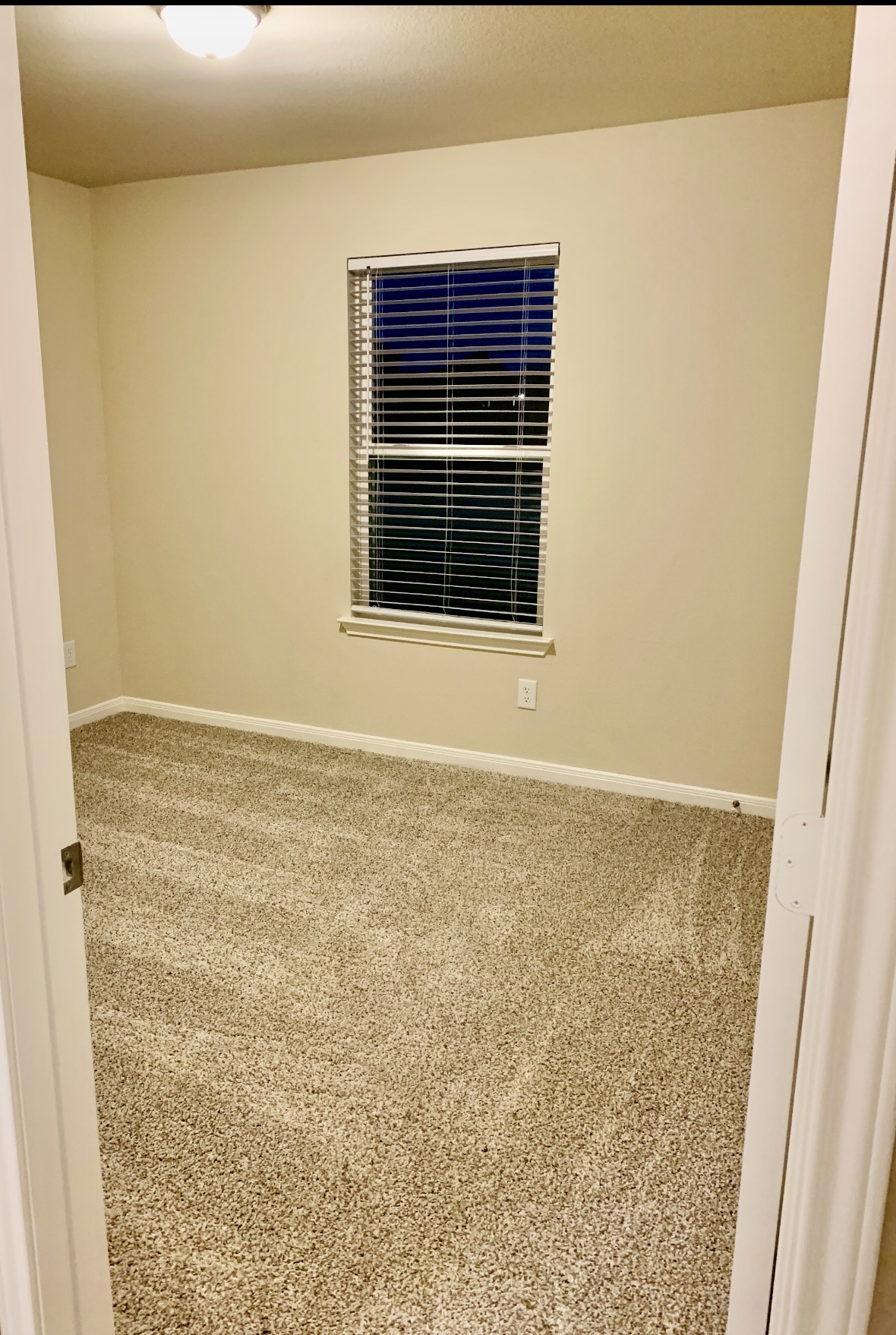 808 Fallbrook Drive Temple, TX 76502 - Photo 22 of 36 Carpeted empty room with baseboards
