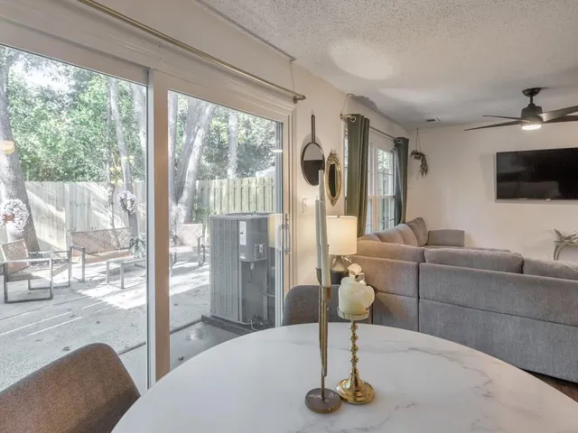 $2,575 | 2790 Farmstead Road, Smyrna, GA 30080