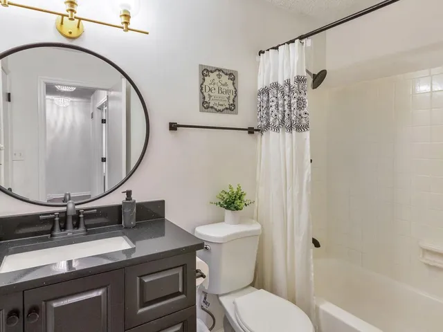 $2,575 | 2790 Farmstead Road, Smyrna, GA 30080