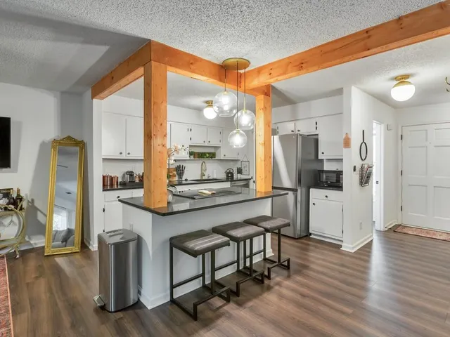 $2,575 | 2790 Farmstead Road, Smyrna, GA 30080