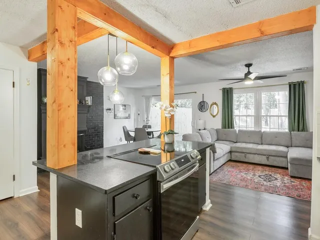 $2,575 | 2790 Farmstead Road, Smyrna, GA 30080