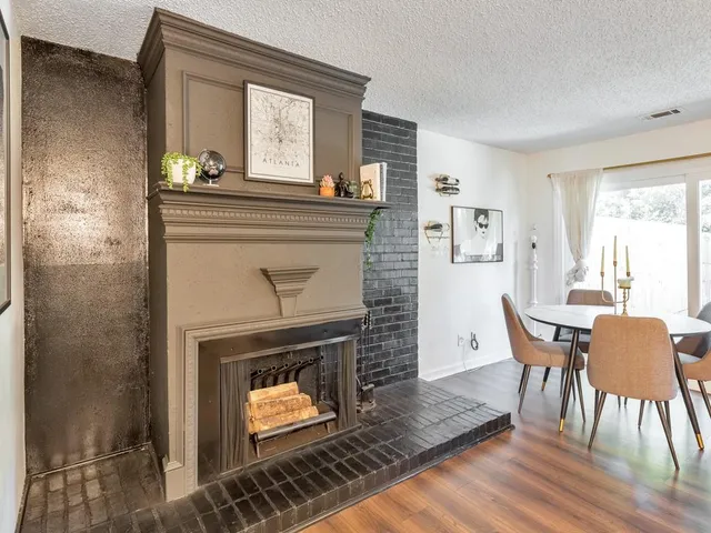 $2,575 | 2790 Farmstead Road, Smyrna, GA 30080